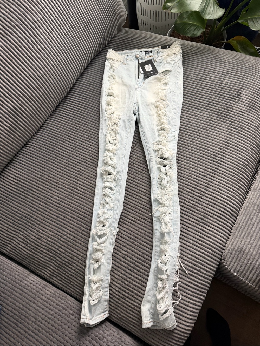 Forever 21 Light Wash Distressed Skinny Jeans